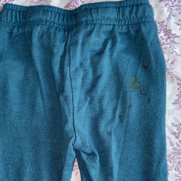 Girl’s 2T Winter Bundle | 13 Items - Picture 11 of 16